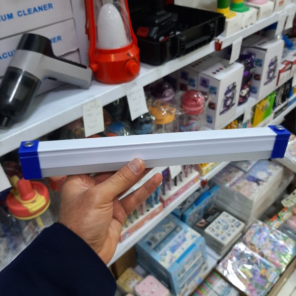 چراغ اضطراری شارژی مدل مهتابی | صالح اباد سنتر