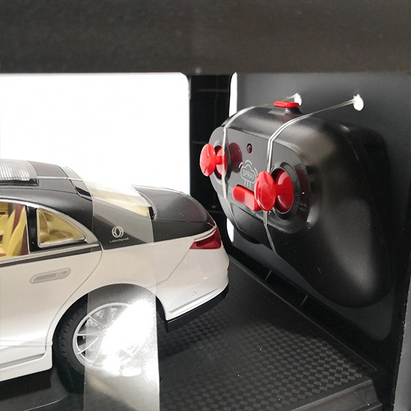 ماشین فلزی کنترلی