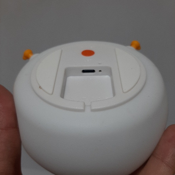 چراغ خواب سیلیکونی جوجه سفید ایتم ZH-128 | صالح اباد سنتر