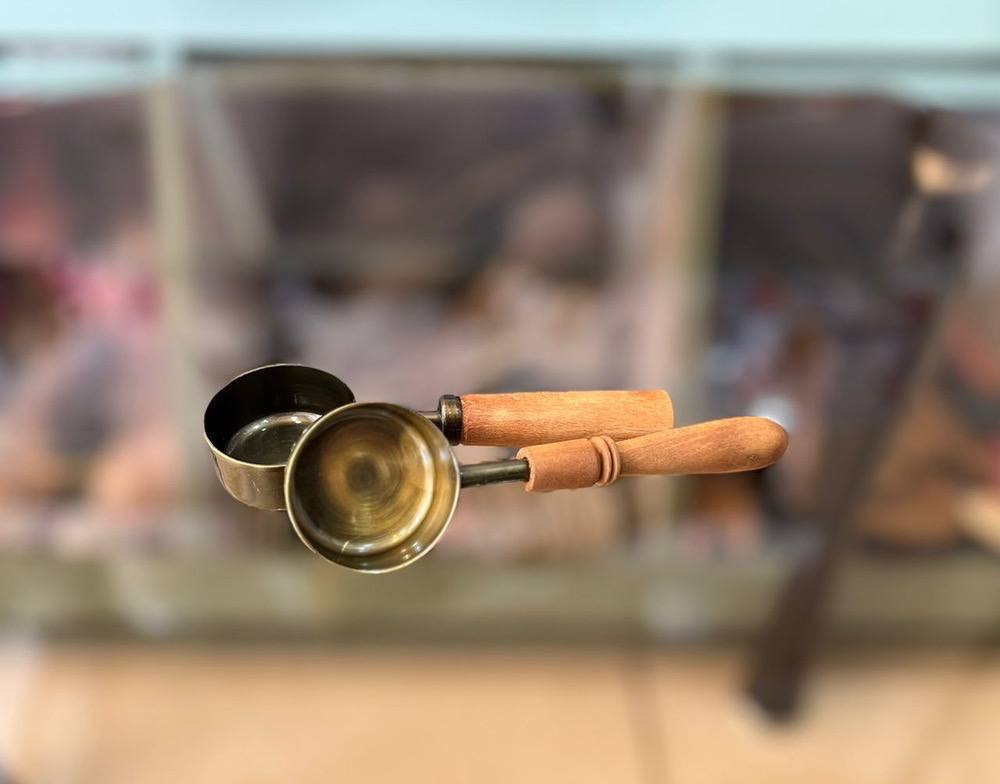 پیمانه گرد برنز دسته چوبی سایز کوچک
