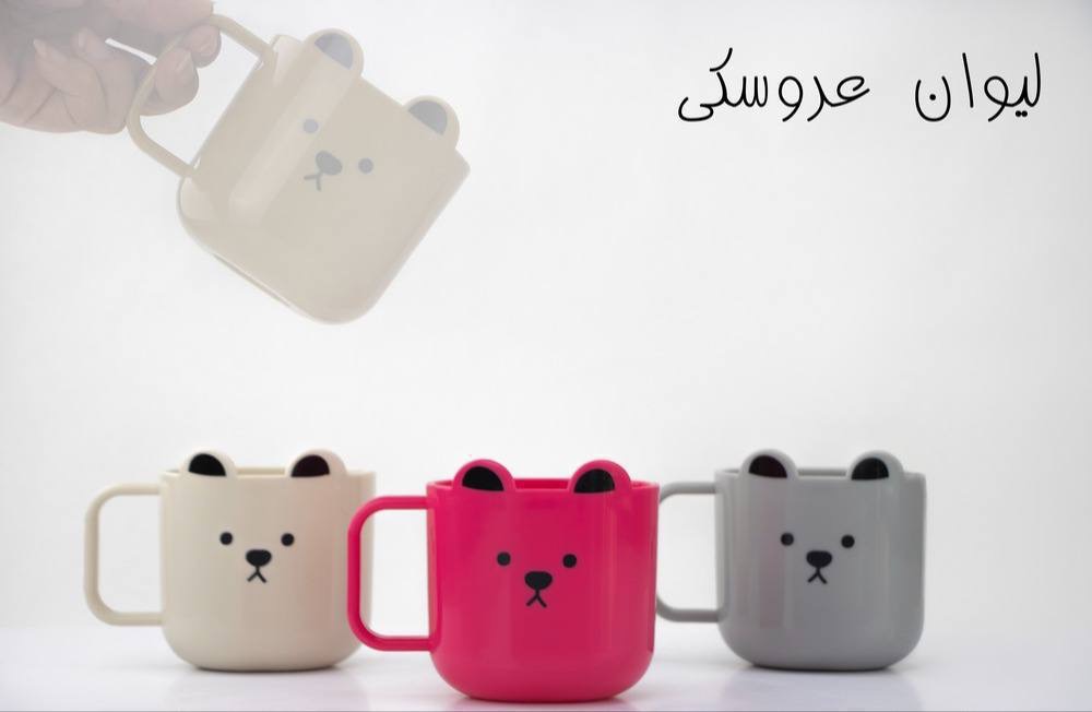 لیوان پلاستیکی دسته دار کودک مدل عروسکی