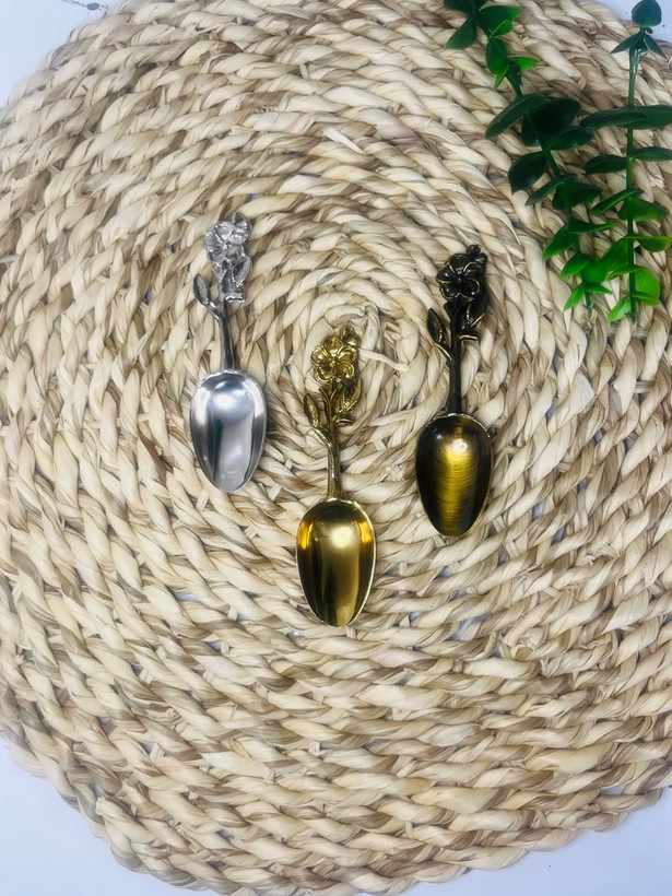 قاشق ادویه برنز طرح گل